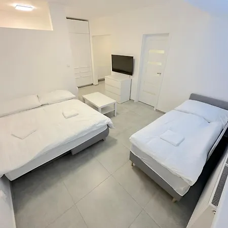 Krásny - Perfektný V Novom Meste Bratislava